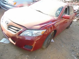 2010 TOYOTA CAMRY LE RED 2.5 AT Z20234